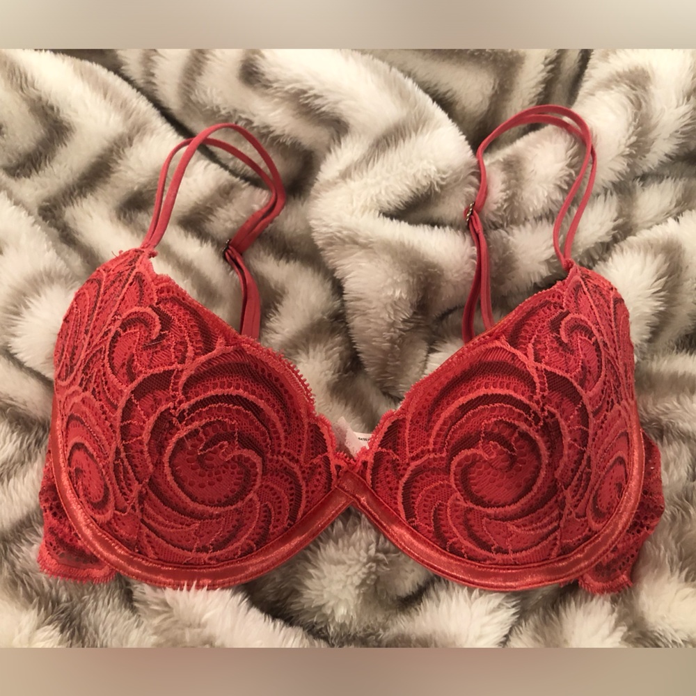 Victoria’s Secret push-up Bra